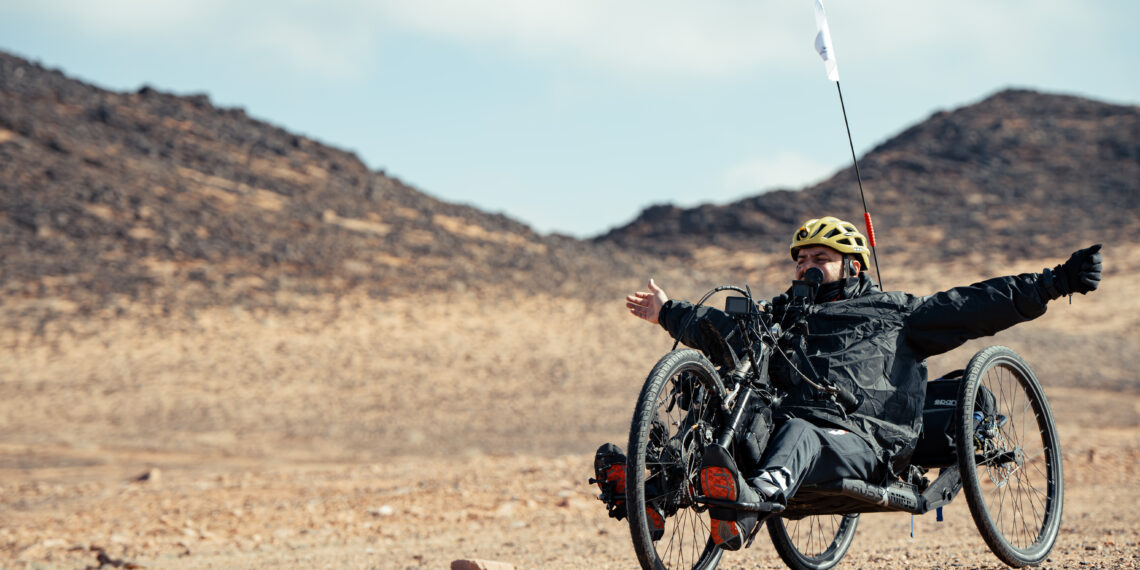L’impresa di Matteo Parsani, 3000 Km in handbike in Arabia Saudita