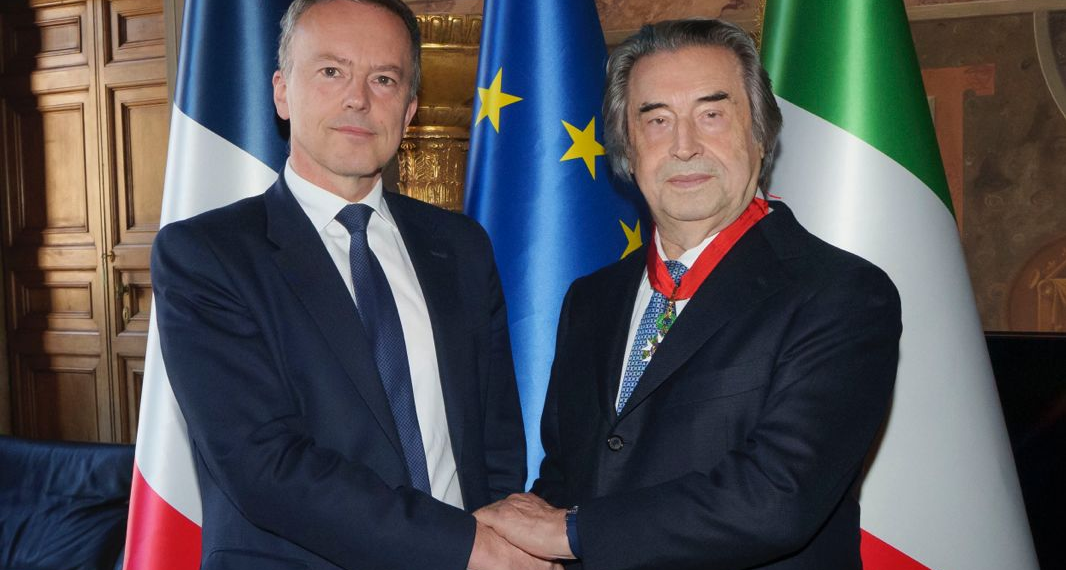 Il Maestro Riccardo Muti promosso Commendatore nell’ordine nazionale della Legione d’Onore