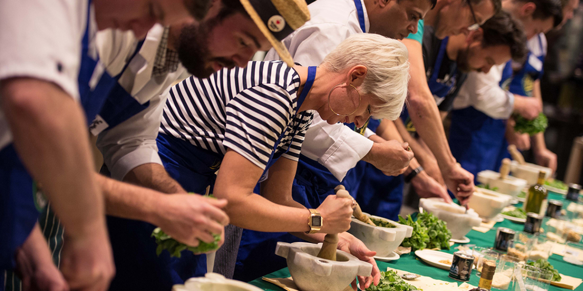 Pesto Genovese al mortaio, al via la finalissima del Campionato Mondiale
