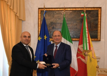 Sicilia, il Presidente della Regione Schifani riceve l’Ambasciatore dell’Azerbaigian Aslanov