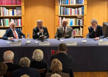 “Da Giovanni Paolo II a Giovanni Agnelli”, Jas Gawronski presenta il suo ultimo libro al Circolo degli Esteri