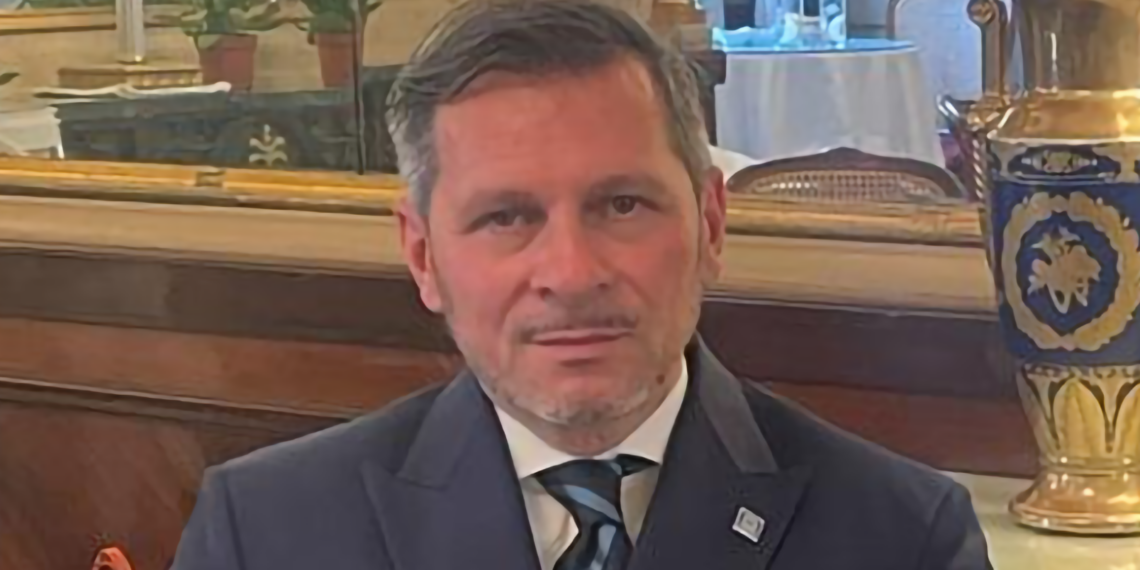 Ivan Drogo Inglese Lanza di Deliella: “L’attuale Governo, con lungimiranza, ha dichiarato il 2024 “Anno delle Radici Italiane”. Molti italo discendenti sono diventati personalità importanti nel mondo”