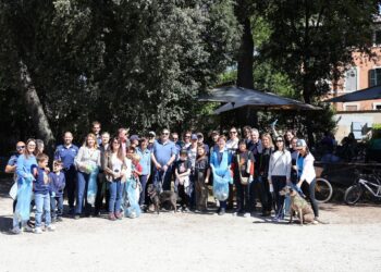 Earth Day, passeggiata simbolica a Roma dell’Ambasciata Usa presso la Santa Sede. Raccolti rifiuti a Villa Ada