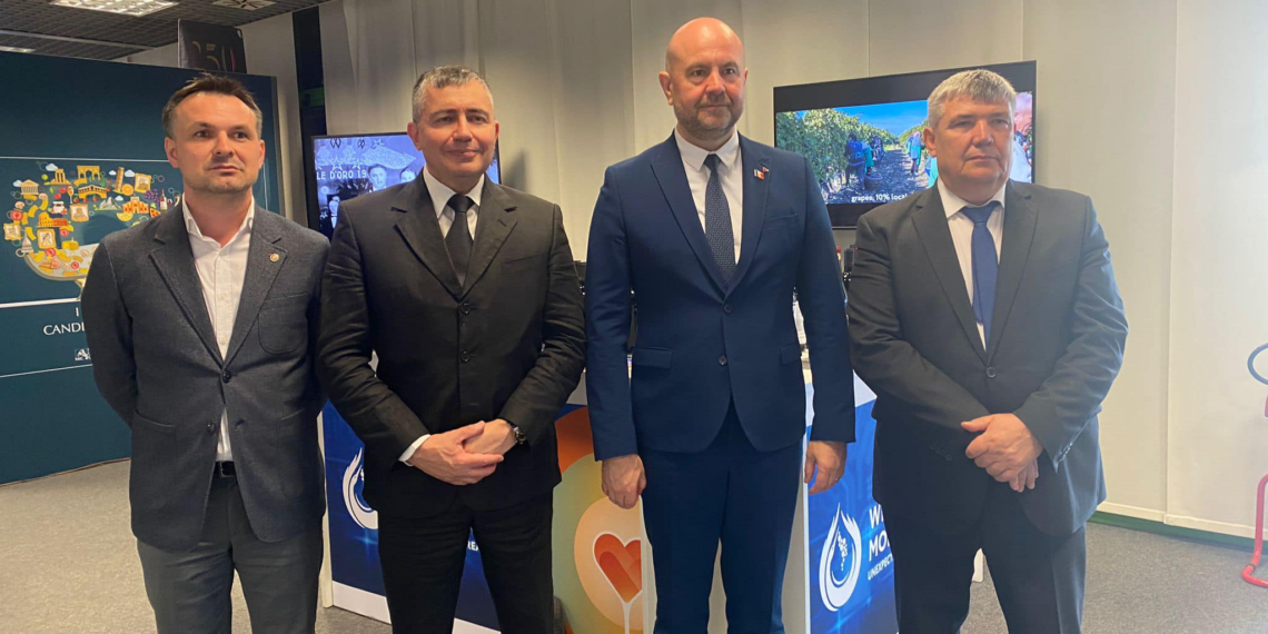 Vinitaly, Repubblica di Moldova ospite d’onore. Ambasciatori Tomassoni e Urecheanu in visita al Padiglione