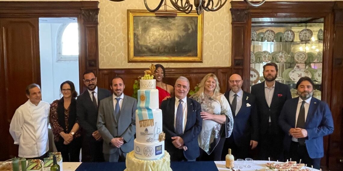 “Malbec Day”, grande successo a Roma per la festa organizzata da Ambasciata, Aerolineas Argentinas e Doc Italy