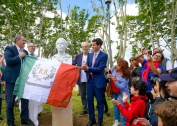 Busto al Gianicolo per Andrés Aguiar, alla Cerimonia di svelamento anche l’Ambasciatore dell’Uruguay