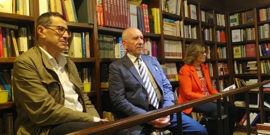 “Somnium, urla dall’Universo”: l’Ambasciatore Bruno Scapini presenta a Roma il suo ultimo romanzo