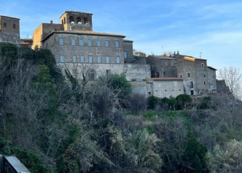 L’Ambasciatore USA Jack Markell a Bassano in Teverina per la Mostra di Rita Ackermann