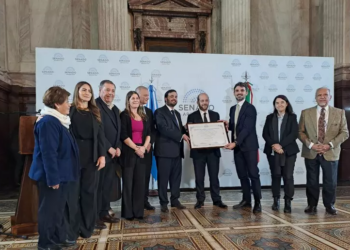 L’Ambasciata d’Italia riceve Onorificenza del Senato argentino
