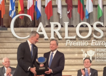 Mario Draghi riceve il “Premio Europeo Carlo V” dal Re Felipe VI, il foto-racconto di Ezio Cairoli