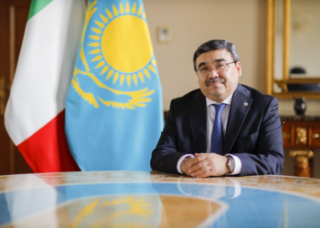 Yerbolat Sembayev, Ambasciatore della Repubblica del Kazakhstan: “Relazioni con l’Italia dinamiche e promettenti. Crisi internazionali? Il nostro Paese ama la pace e persegue con decisione la via della risoluzione pacifica delle questioni controverse”