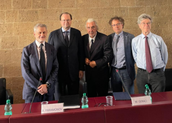 “Nuovo mondo multipolare”: l’Ambasciatore russo Paramanov dialoga con l’economista americano Sachs