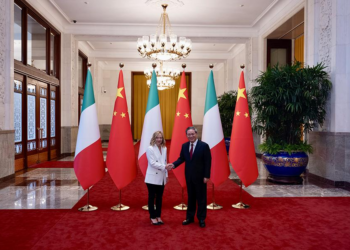 Visita in Cina, incontro del Presidente Meloni con il Primo Ministro Li Qiang