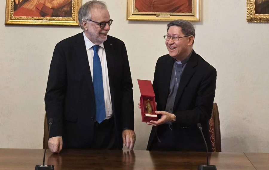 L’italiano per gli studenti stranieri delle università pontificie. Accordo Dante Alighieri-Dicastero per l’Evangelizzazione