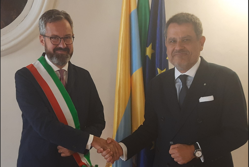 Trento, il sindaco Ianeselli ha incontrato l’ambasciatore di Spagna Miguel Fernàndez-Palacio