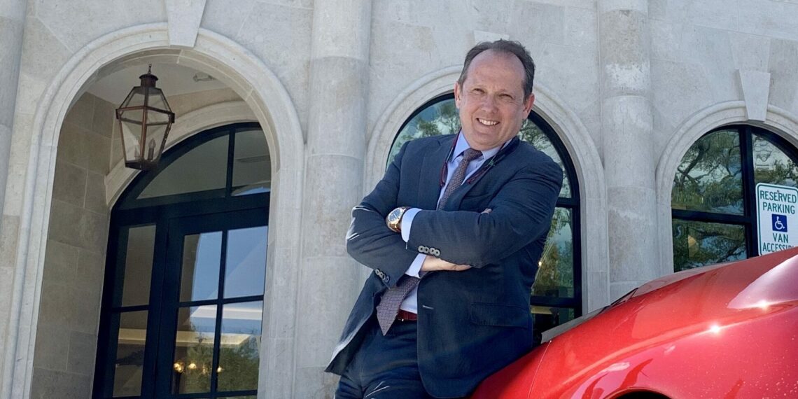 Franco Valobra, Console Onorario d’Italia a New Orleans: “Made in Italy molto apprezzato negli States, ogni giorno sono orgoglioso di parcheggiare una Ferrari davanti ai nostri uffici”