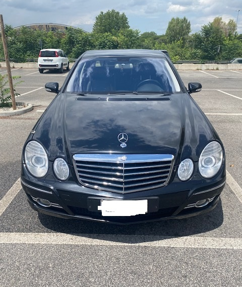 L’Ambasciata slovena a Roma mette all’asta una Mercedes