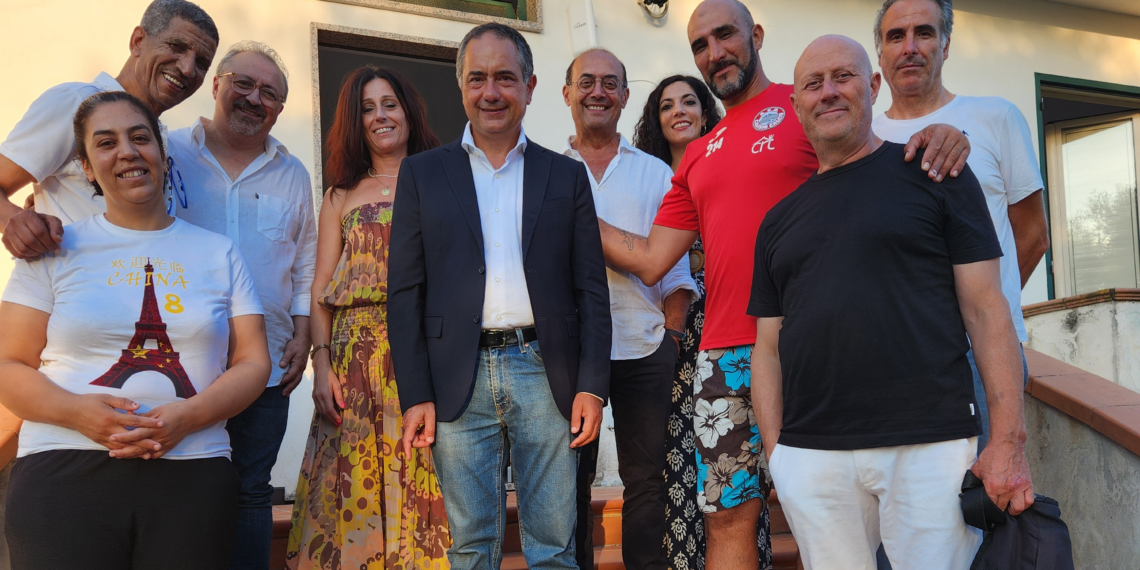 Mileto, il Console Domenico Naccari visita famiglia marocchina ospite del locale centro di accoglienza