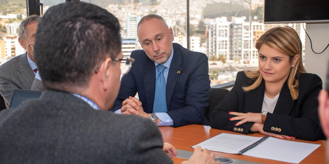 Missione del SdS Tripodi in Ecuador, incontri con Ministro degli Esteri e Sottosegretario alla Difesa