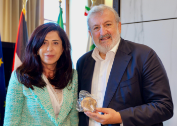 Regione Puglia, Emiliano riceve l’Ambasciatrice di Palestina in Italia e una delegazione della Comunità palestinese