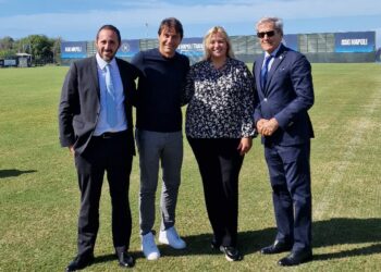 L’Ambasciatore Argentino Marcelo Martín Giusto fa visita al Napoli Calcio e incontra Conte e Simeone