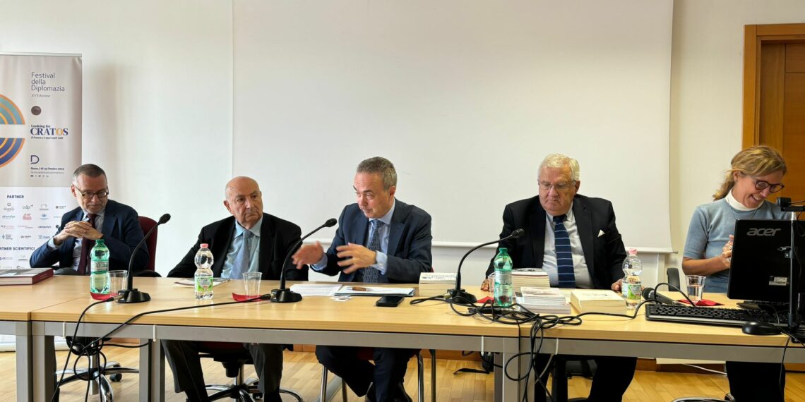 “Diplomatici scrittori a confronto” al Festival della Diplomazia a Roma il 25 ottobre