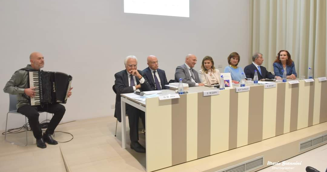 Il Maxxi omaggia il Poeta Corrado Calabrò e la sua “attrazione dell’oltre”