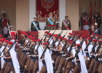 Celebrata a Madrid la Festa Nazionale della Spagna alla presenza del Re. Il foto racconto di Ezio Cairoli