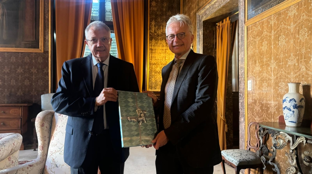 Venezia, il Prefetto Darco Pellos incontra l’Ambasciatore di Germania in Italia Hans-Dieter Lucas