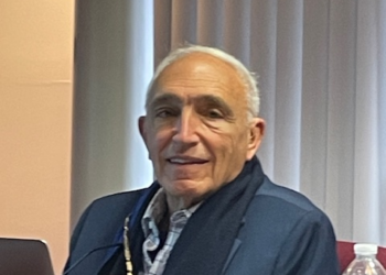 Joseph Sciame, Presidente della Fondazione Sons of Italy: “Ho avuto molte esperienze meravigliose nella vita tuttavia, in tema di incontri, ne citerei soprattutto tre: quelli con San Giovanni Paolo II, Sergio Mattarella e Silvio Berlusconi”