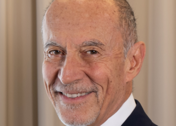 Folco de Luca Gabrielli: “Boom di richieste di visto per l’Italia? Ecco come Ambasciate e Consolati possono gestire agevolmente le pratiche necessarie, a costo zero per il Governo”