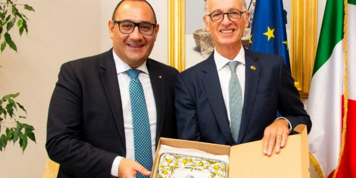 Regione Abruzzo, il VicePresidente Imprudente riceve l’Ambasciatore del Belgio De Bauw