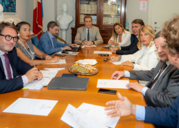 Monaco, il Comites incontra l’Ambasciatore Ruosi. Ezio Greggio: “Concerto di Natale sarà il 3 dicembre”