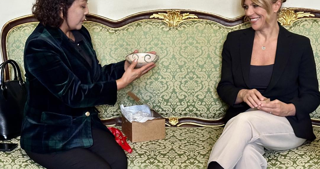 Orvieto, l’Ambasciatrice della Mongolia in Italia Tserendorj Narantungalag incontra il Sindaco