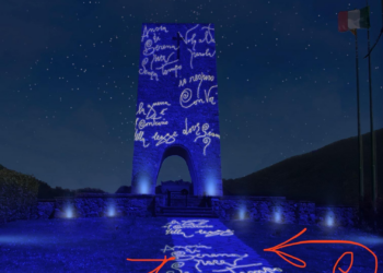 A Natale “Sant’Anna di Stazzema si illumina di Pace”con l’installazione luminosa di Marco Nereo Rotelli