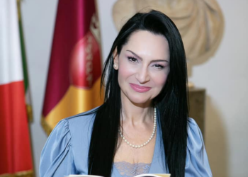 “Tornerà l’Aurora”, Viviana Cuozzo presenta la sua silloge poetica a Roma