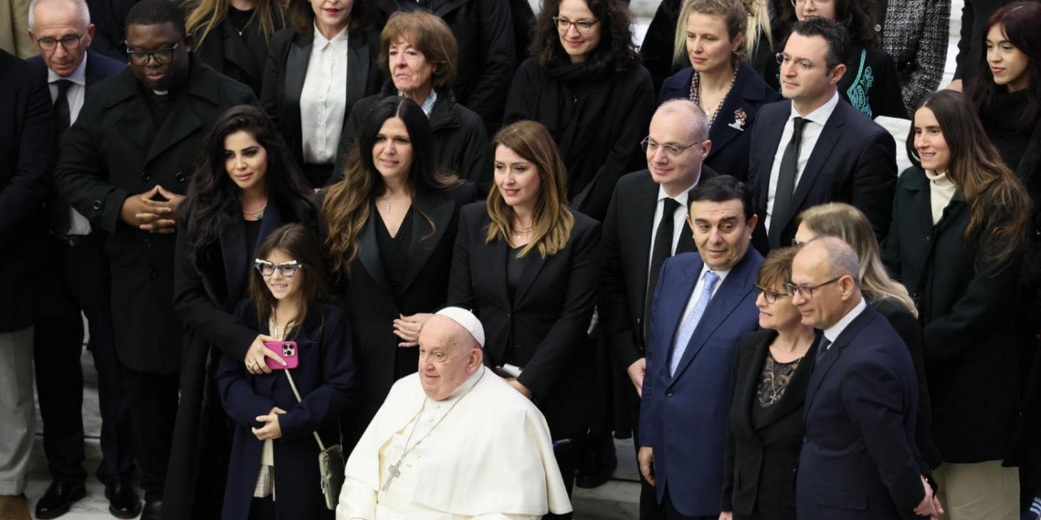 Giubileo, i Ministri Hasani e Manastirliu accompagnano studenti e accademici albanesi in Udienza dal Santo Padre