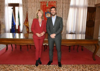 Venezia, il vicesindaco Tomaello riceve a Ca’ Farsetti l’Ambasciatore d’Irlanda Patricia O’Brien