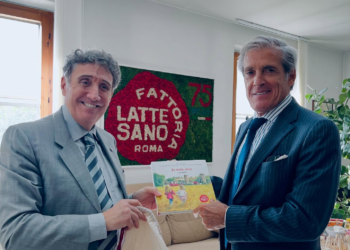 L’Ambasciatore argentino Marcelo Martín Giusto visita a Roma la Fattoria Latte Sano