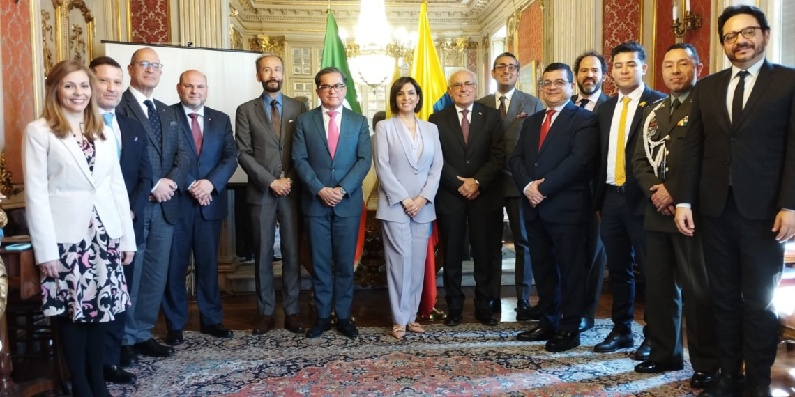 L’Ambasciatore della Colombia in Italia presiede l’incontro annuale dei Consoli Onorari