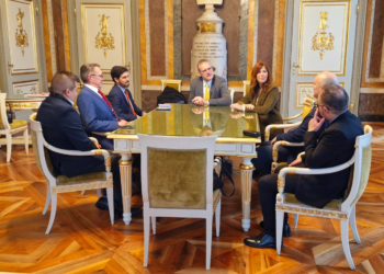 Genova, il facente funzioni Sindaco Piciocchi incontra l’Ambasciatore dell’Ecuador Moscoso Bohman