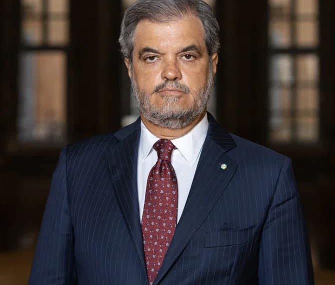 Renato Mosca de Souza, Ambasciatore del Brasile: “Mi capita spesso di pensare alla vita difficile di mio nonno, che lasciò l’Italia a dieci anni, in cerca di nuove opportunità. La sua testimonianza rende ancora più forte il mio senso di appartenenza a entrambe le culture”