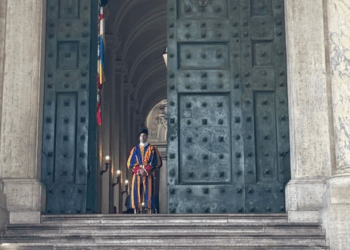 Il 21 aprile a San Pietro. Foto-racconto di Ezio Cairoli