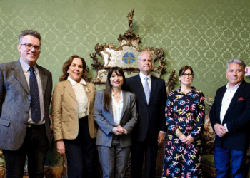 Regione Umbria, la Presidente Proietti riceve a Palazzo Donini l’Ambasciatore del Perù Cacho-Sousa Velazquez