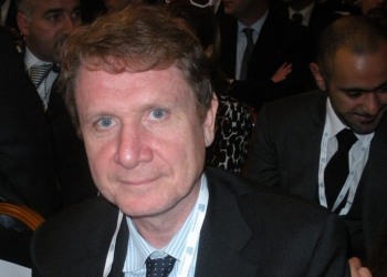 Caracciolo a “Un Alieno in Patria” (RAI3): “Se ci fosse una guerra, la gran parte della popolazione non parteciperebbe”