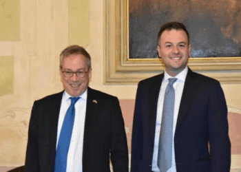 Venezia, l’Assessore Venturini incontra l’Ambasciatore britannico Ed Llewellyn
