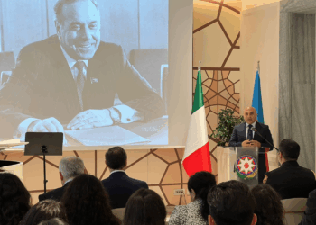 L’Azerbaigian celebra il 102.imo Anniversario della nascita del Leader Nazionale Heydar Aliyev