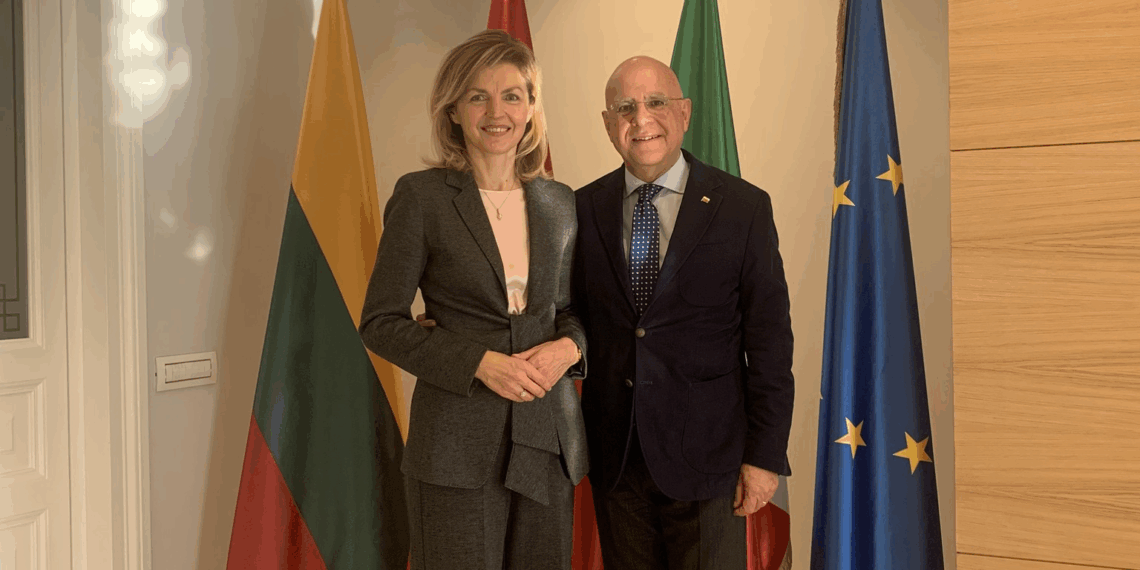 Inaugurazione volo diretto Kaunas-Pescara, l’Ambasciatrice lituana Kreiviené in visita in Abruzzo il 3 e 4 giugno
