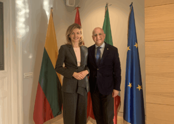 Inaugurazione volo diretto Kaunas-Pescara, l’Ambasciatrice lituana Kreiviené in visita in Abruzzo il 3 e 4 giugno