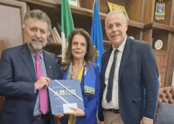 Il Prefetto di Cosenza Rosa Maria Padovano riceve l’Ambasciatore del Messico Garcia de Alba
